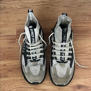 Diesel Men's Gray and Black Lace-Up Sneakers